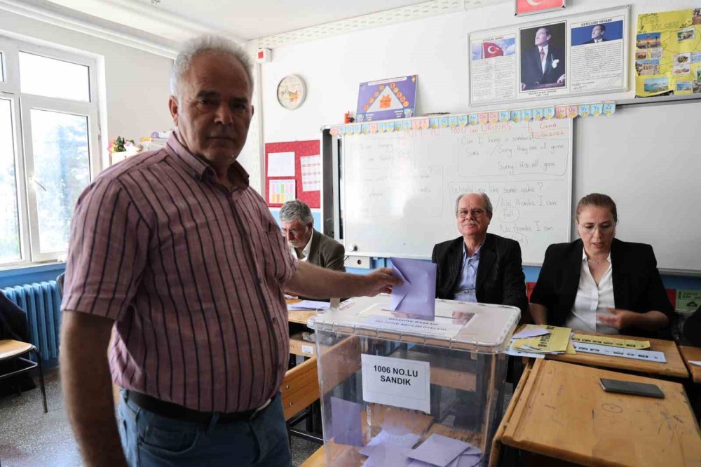 Tokat, Gümüşhane ve Nevşehir Sandık Başında.. 6 Belde İçin Oy Verme Başladı!