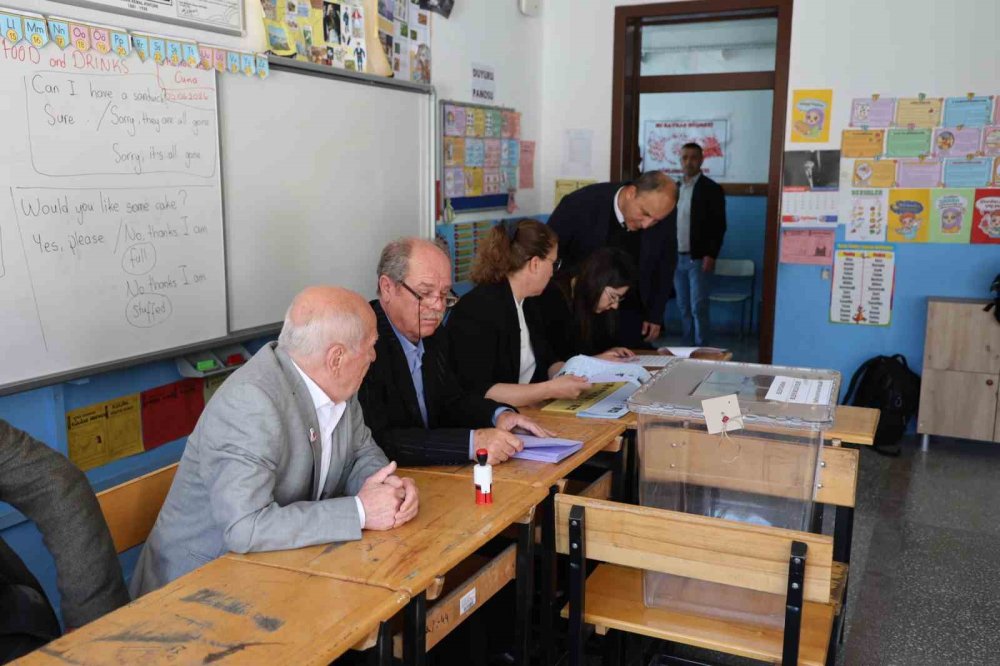 Tokat, Gümüşhane ve Nevşehir Sandık Başında.. 6 Belde İçin Oy Verme Başladı!
