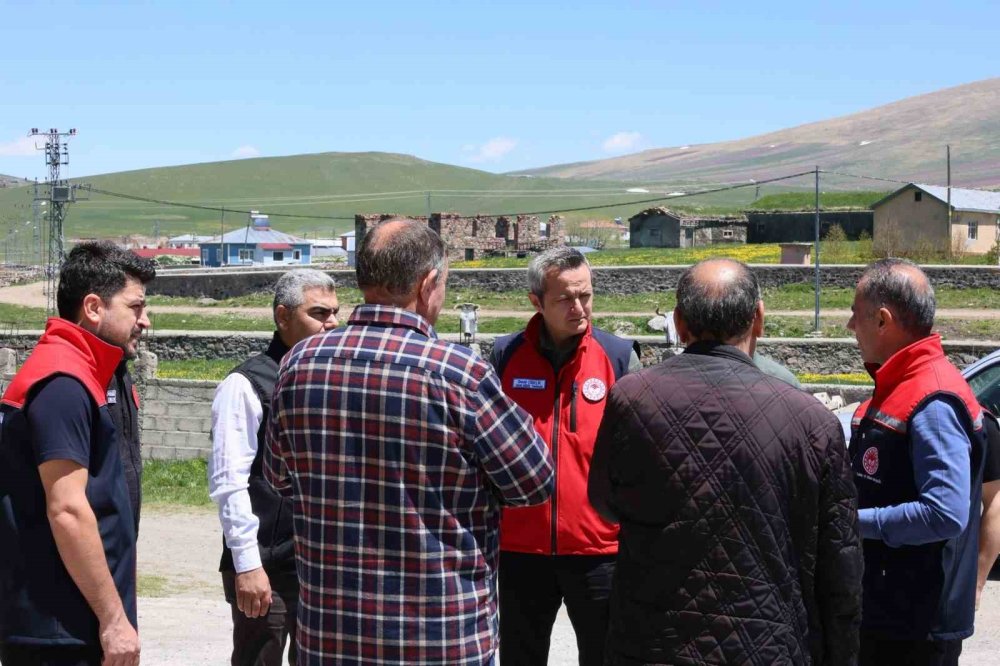 Bakanlık Heyeti Kars’ta İncelemelerde Bulundu.. Üreticilerle Bir Araya Gelindi!