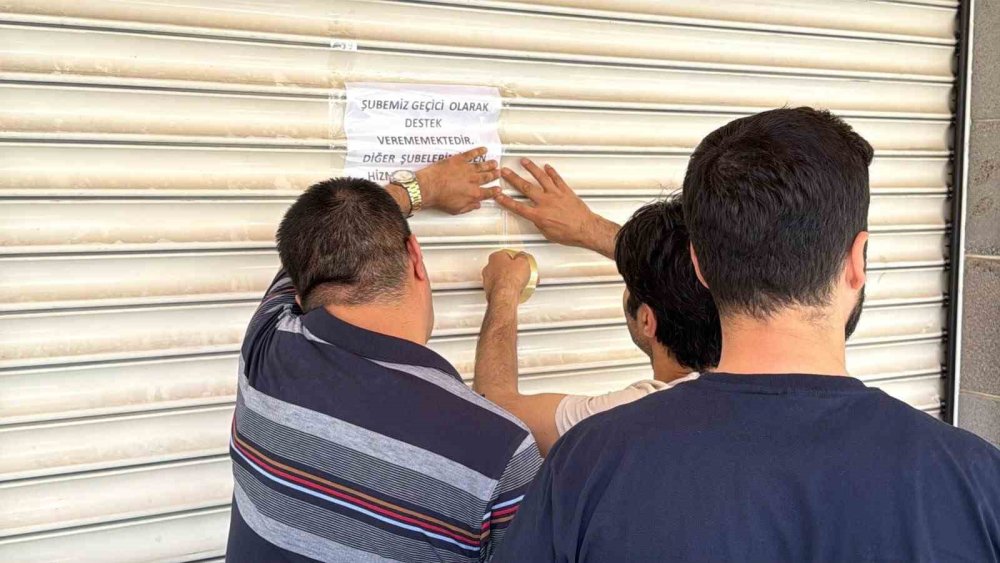 Sur’daki Banka Şubesinde Kurşun İzleri Tespit Edildi.. Saldırıyla İlgili Soruşturma Başlatıldı!