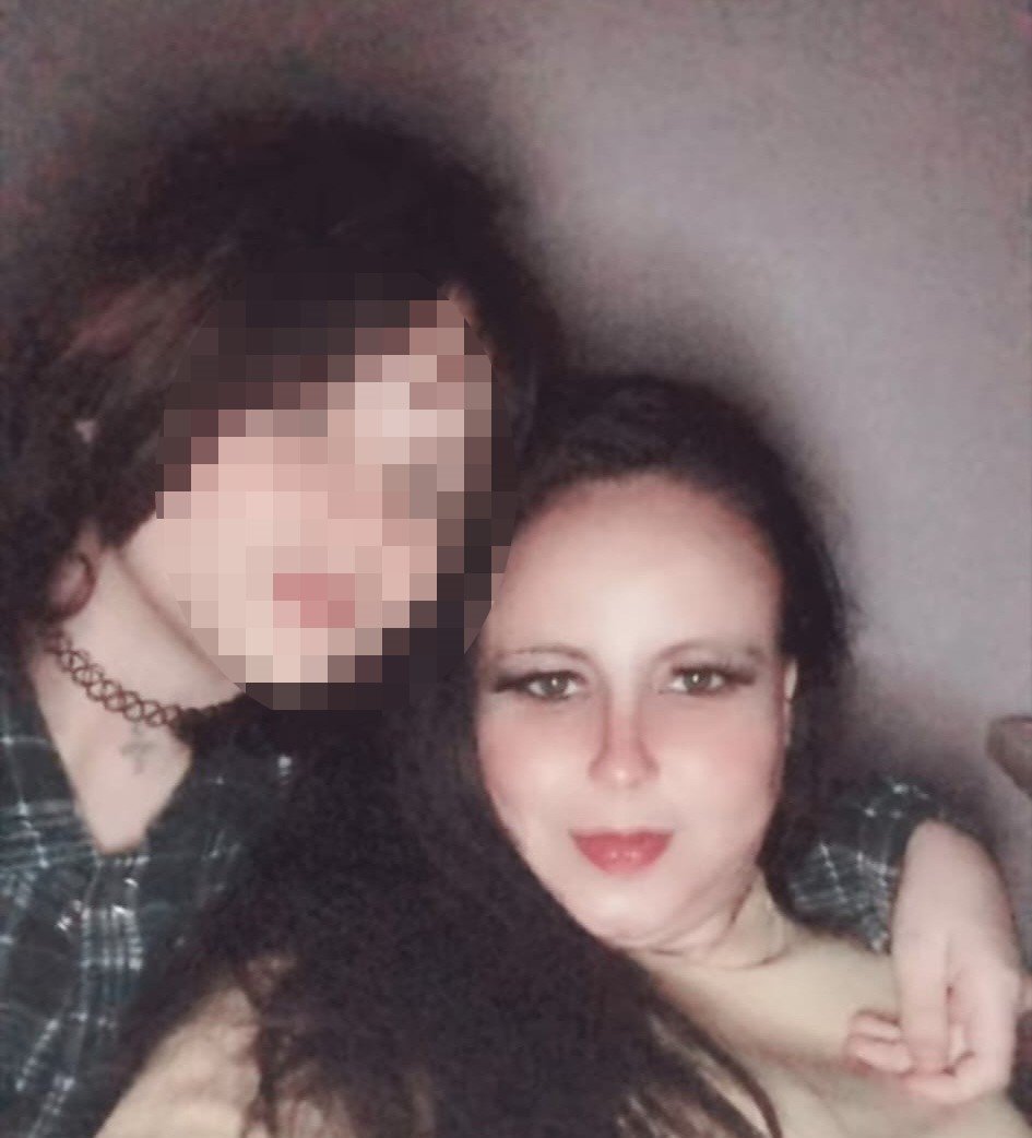 İzmir’de Erkek Şiddeti Can Aldı.. Kezzaplı Saldırıya Uğrayan Kadın Yaşamını Yitirdi!