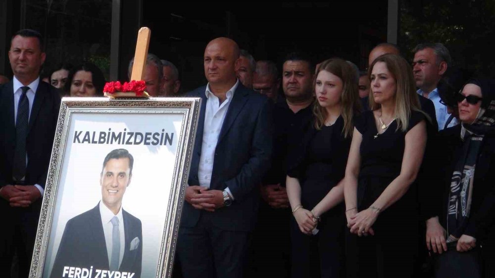 Manisa Ferdi Zeyrek’i Unutmadı.. Binlerce Kişi Anma Programında Buluştu!