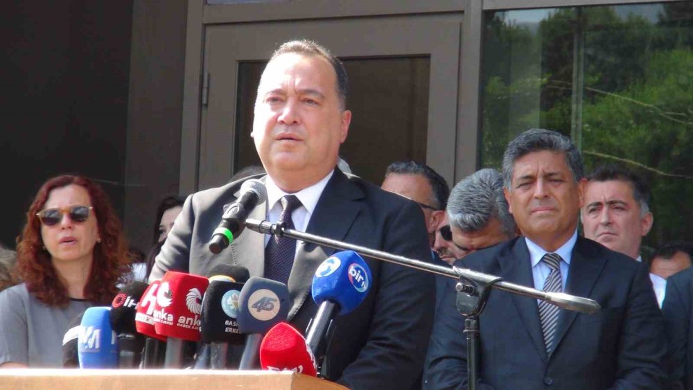 Manisa Ferdi Zeyrek’i Unutmadı.. Binlerce Kişi Anma Programında Buluştu!