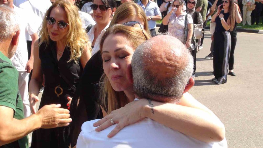 Manisa Ferdi Zeyrek’i Unutmadı.. Binlerce Kişi Anma Programında Buluştu!