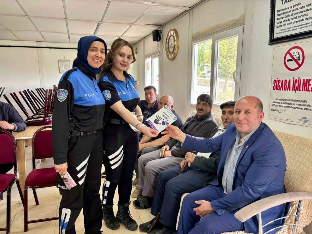 Paşaçayır Mahallesi'nde Eğitim Programı.. İlk Yardım ve Güvenlik Konuları Anlatıldı!