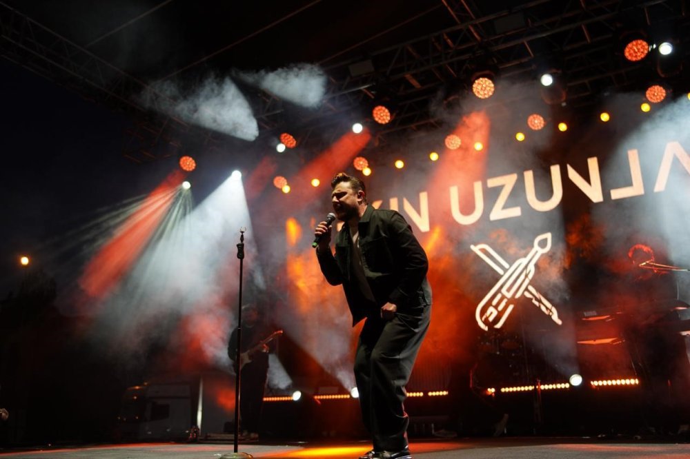 Kars’ta Yaşayan Miras Şöleni Sürüyor.. Ekin Uzunlar Binlerce Kişiyle Buluştu!