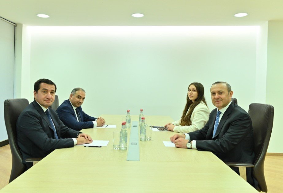 Azerbaycan ve Ermenistan’dan Yeni Temas.. Barış Sürecinde Diyalog Mesajı Verildi!