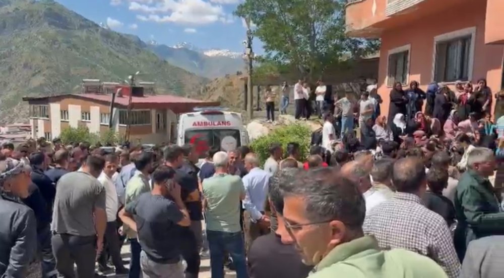 Hakkari’de Kanlı Olay.. Aynı Aileden 4 Kişi Hayatını Kaybetti, Soruşturma Sürüyor!