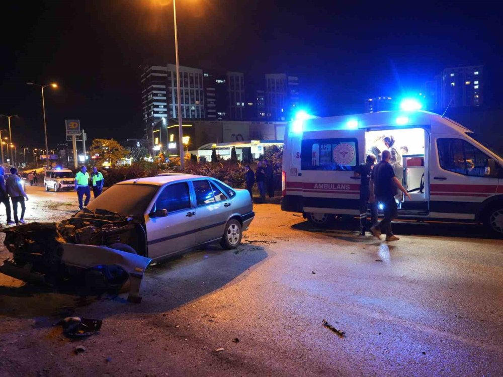 Kastamonu’da Zincirleme Kaza.. Yardıma Koşan Yurttaşlara Otomobil Çarptı!