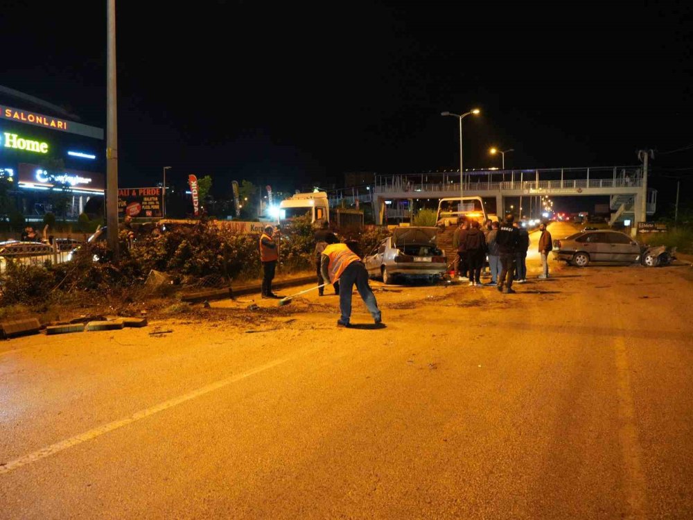 Kastamonu’da Zincirleme Kaza.. Yardıma Koşan Yurttaşlara Otomobil Çarptı!