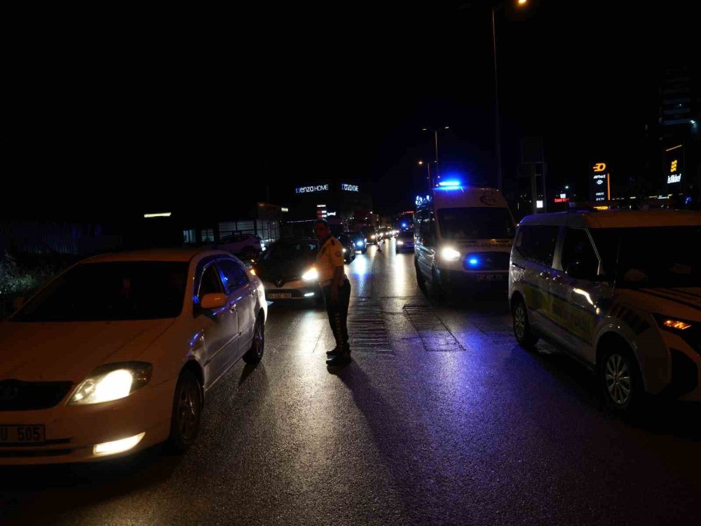 Kastamonu’da Zincirleme Kaza.. Yardıma Koşan Yurttaşlara Otomobil Çarptı!