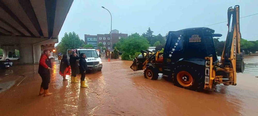 Kırşehir’de Saatte Metrekareye 56,4 Kilogram Yağış Düştü
