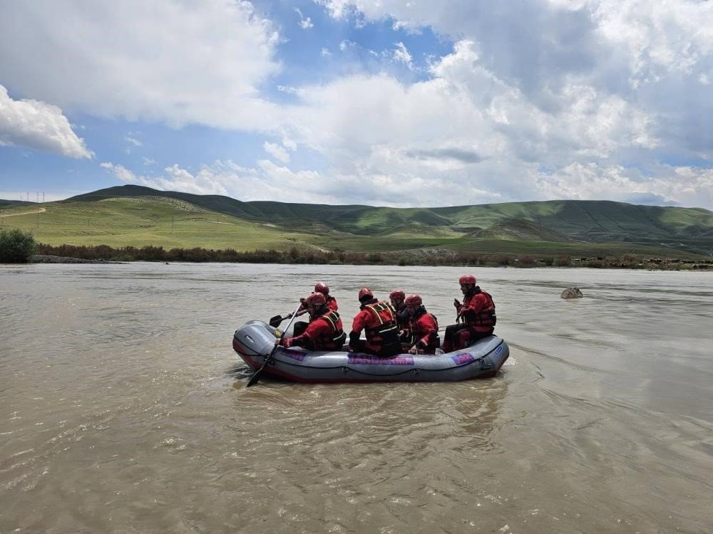 Aras Nehri’nde Kaybolan Çocuktan Acı Haber.. Cansız Bedeni 6 Gün Sonra Bulundu!