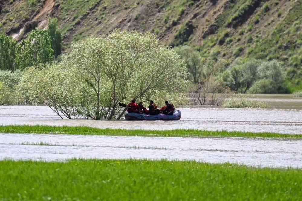 Aras Nehri’nde Kaybolan Çocuktan Acı Haber.. Cansız Bedeni 6 Gün Sonra Bulundu!