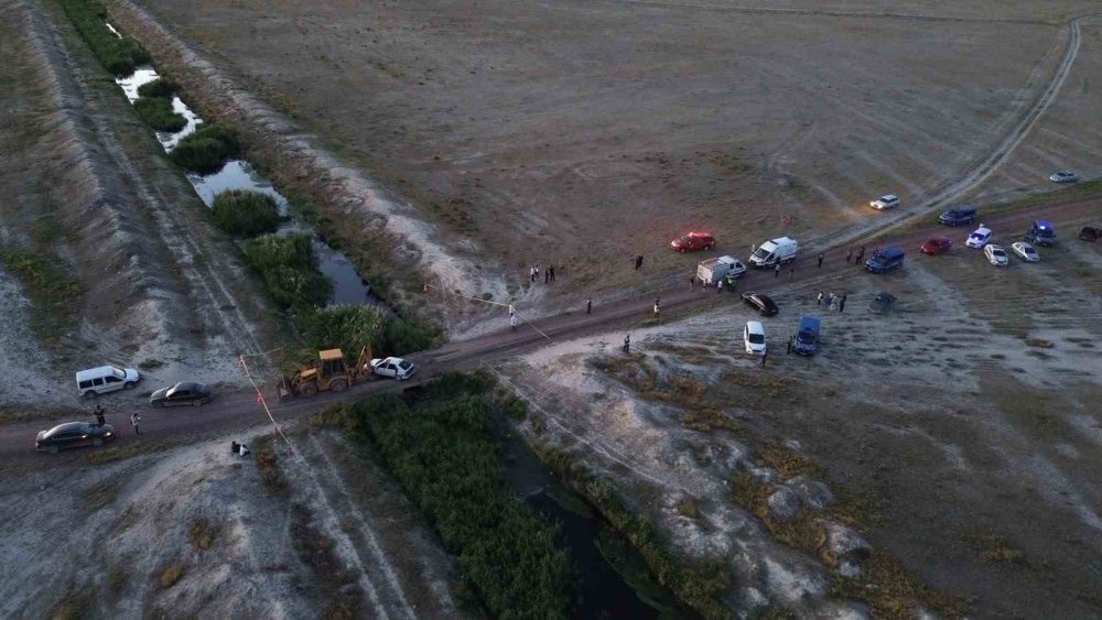 Karaman’da Acı Kaza.. Dereye Devrilen Otomobilde 3 Çocuk Yaşamını Yitirdi!
