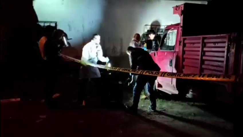 Erzurum’da Kahreden Olay.. Hareket Eden Kamyonetin Sıkıştırdığı Çocuk Yaşamını Yitirdi!