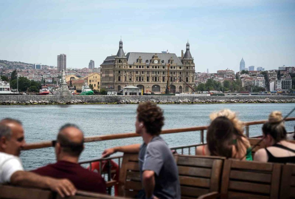 Haydarpaşa Garı’nda Restorasyonda Son Viraj.. Tarihi Yapı Yeniden İstanbul Siluetinde!