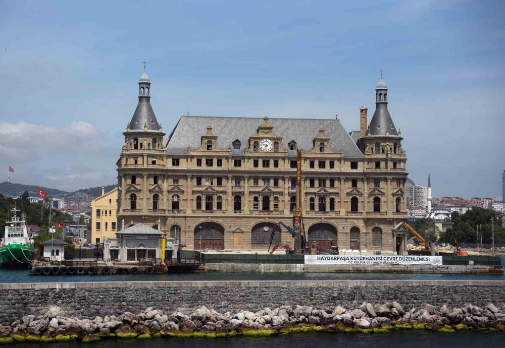 Haydarpaşa Garı’nda Restorasyonda Son Viraj.. Tarihi Yapı Yeniden İstanbul Siluetinde!