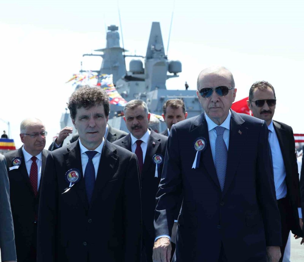 Türkiye Savunmada Yeni Eşiği Aştı.. Erdoğan'dan İhracat ve Gemi Sanayii Vurgusu!