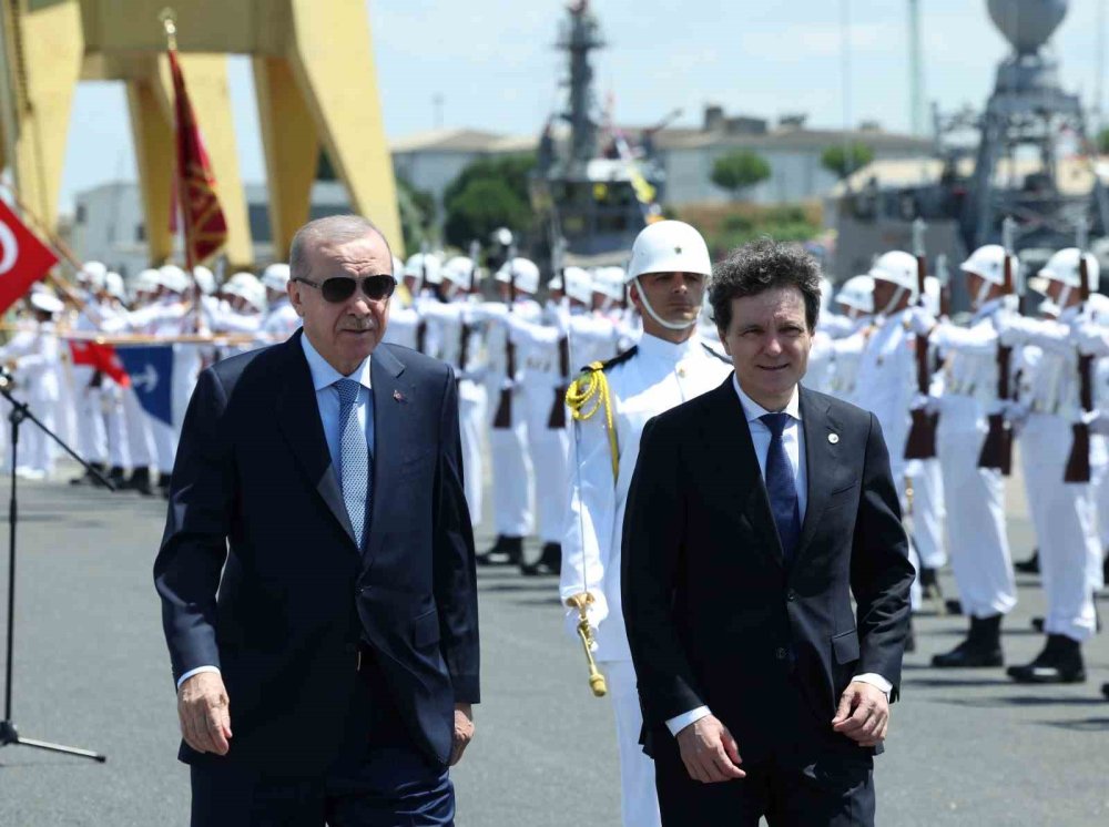 Türkiye Savunmada Yeni Eşiği Aştı.. Erdoğan'dan İhracat ve Gemi Sanayii Vurgusu!