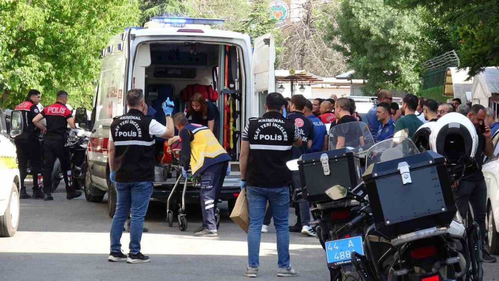 Malatya'da Aile İçi Şiddet Faciası.. 2 Kadın Hayatını Kaybetti, 1 Kişi Yaralandı!