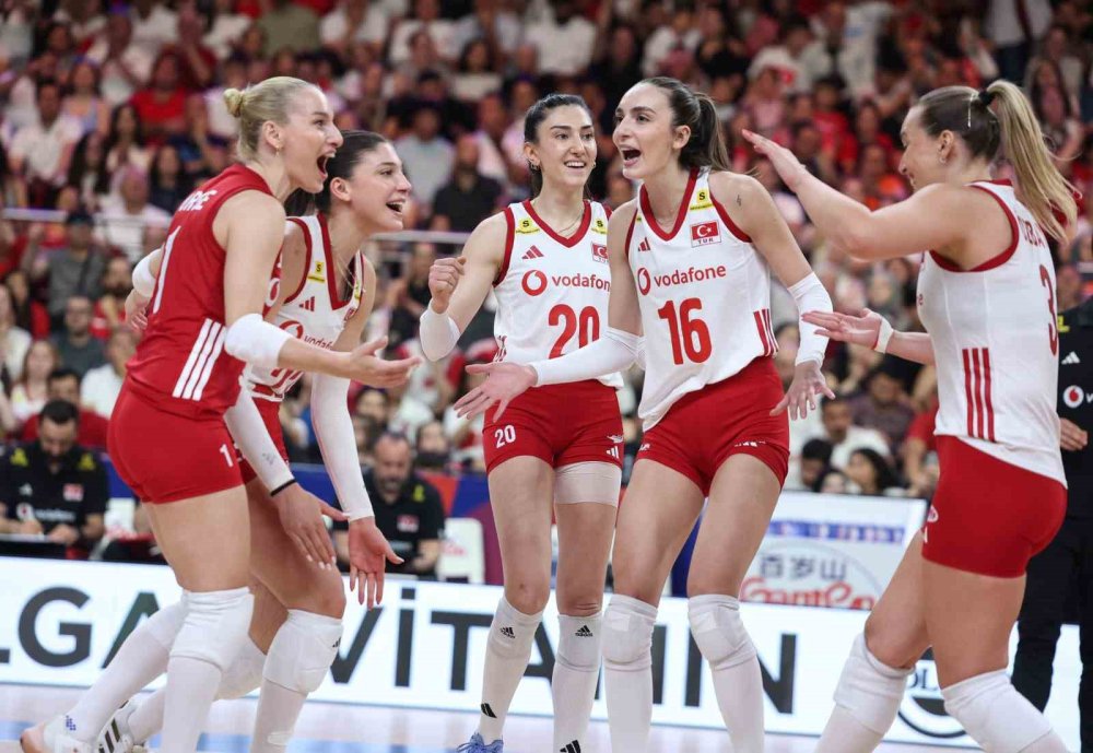 Milletler Ligi'nde Kritik Galibiyet.. Türkiye, Almanya Engelini 3-2 Geçti!