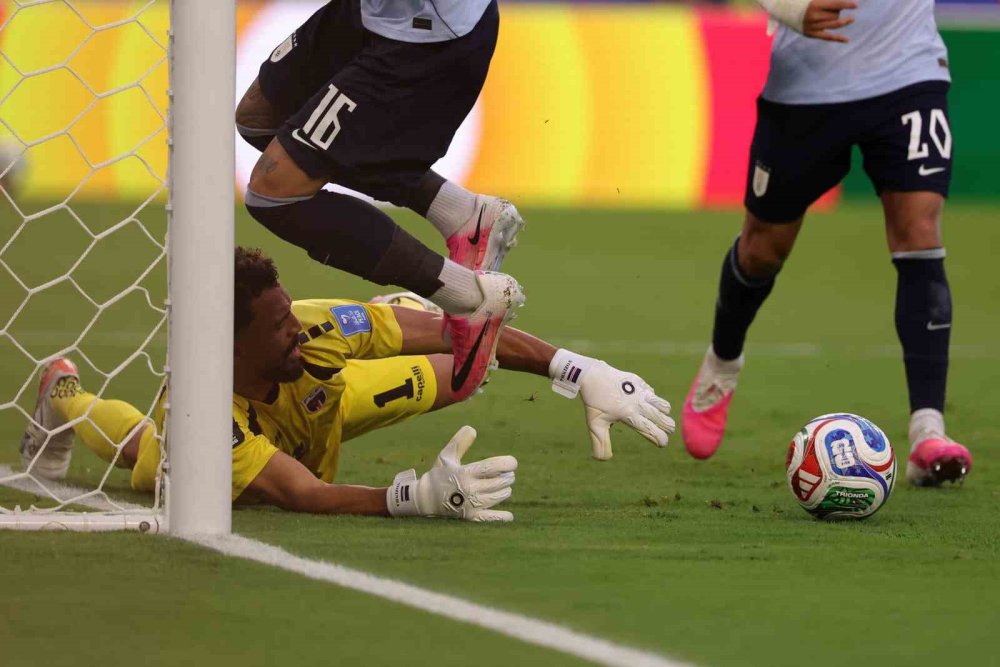 2026 Fıfa Dünya Kupası: Uruguay: 2 - Yeşil Burun Adaları: 2