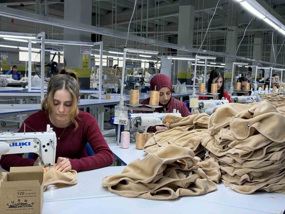 Ağrı’da Üretilen Bebek Giysileri Dünya Pazarlarına Ulaşırken İstihdamı Artırıyor