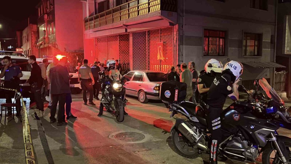 Kahve Masasında Başlayan Gerginlik Kanlı Bitti.. Şüpheli Her Yerde Aranıyor!
