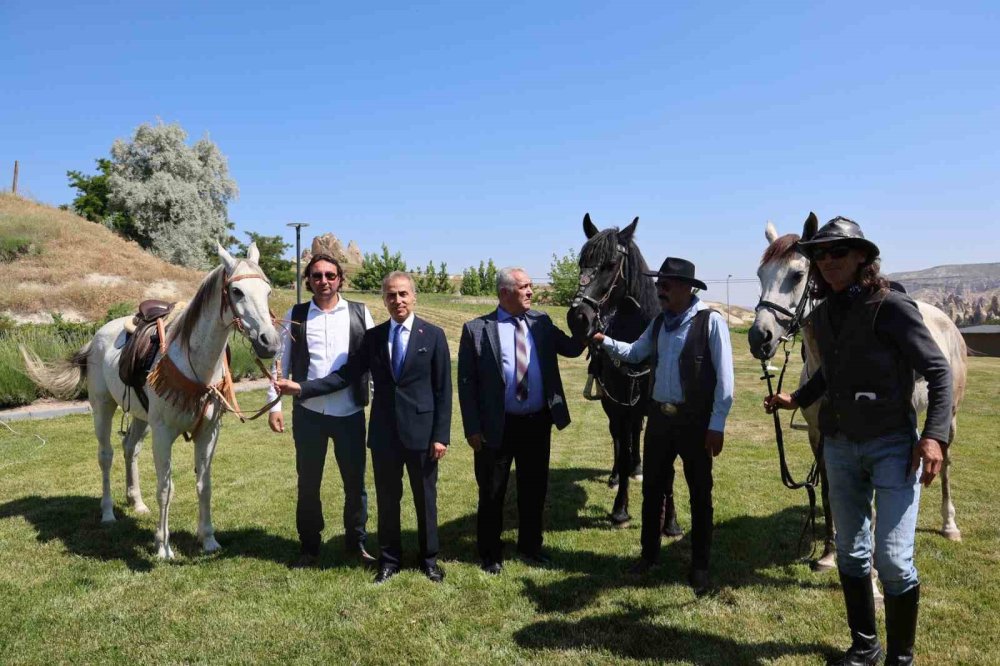 Kapadokya’da ‘Güzel Atlar’ Görücüye Çıkacak