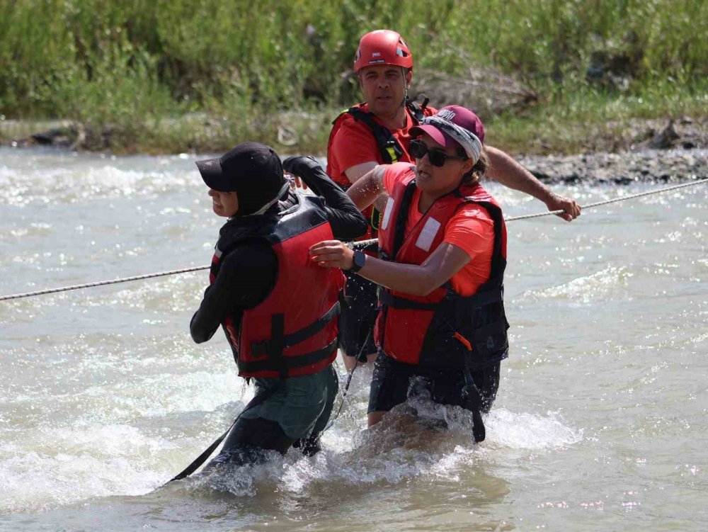 PalanExtreme Tekman Etabında Nefesler Kesildi.. 160 Sporcu Zirve Mücadelesinde!