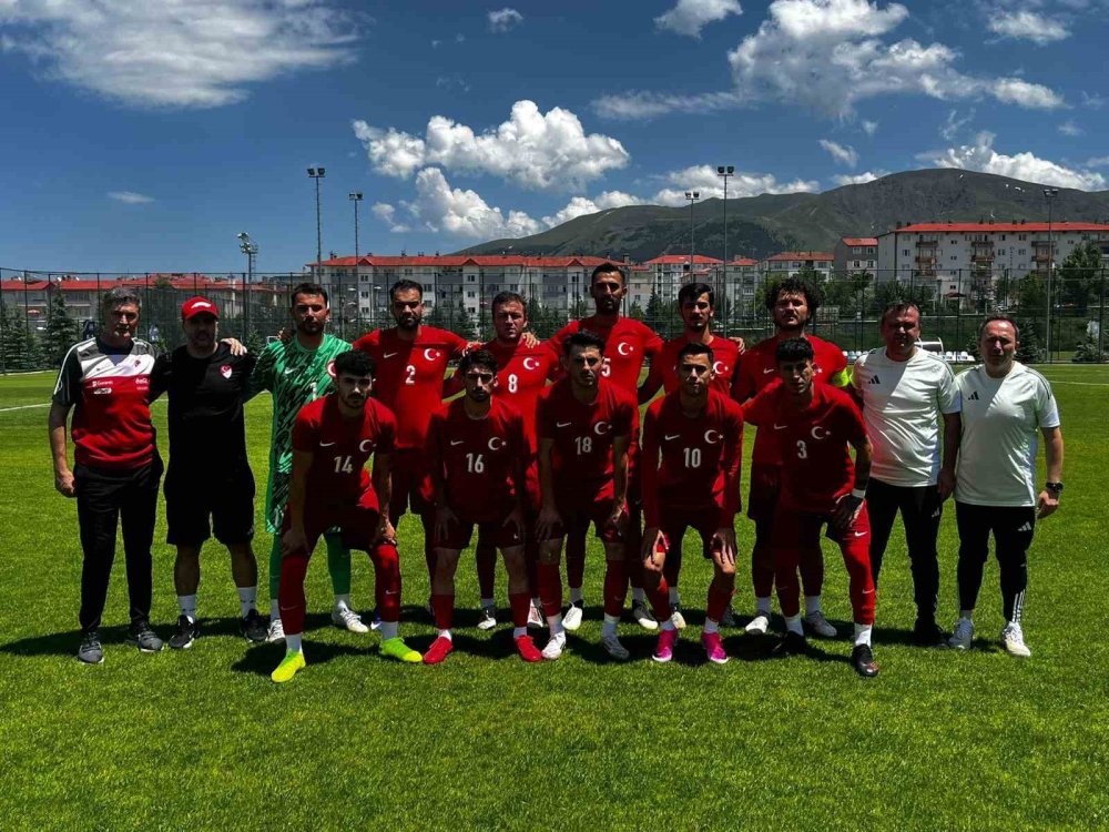 Erzurum'da UEFA Regions Cup Heyecanı Başladı.. 14 Bölge Şampiyonluk İçin Sahada!