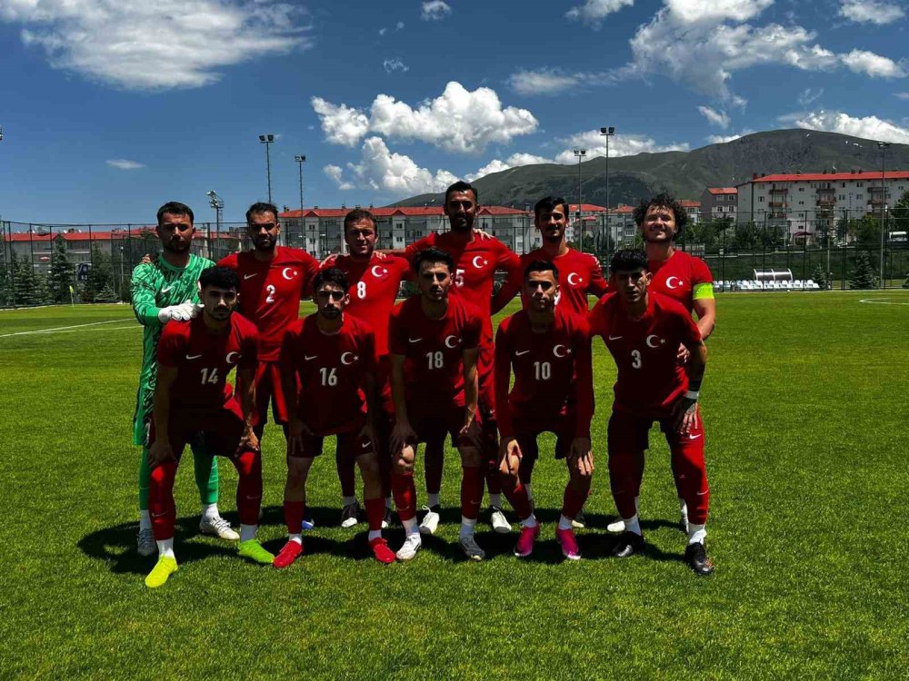 Erzurum'da UEFA Regions Cup Heyecanı Başladı.. 14 Bölge Şampiyonluk İçin Sahada!
