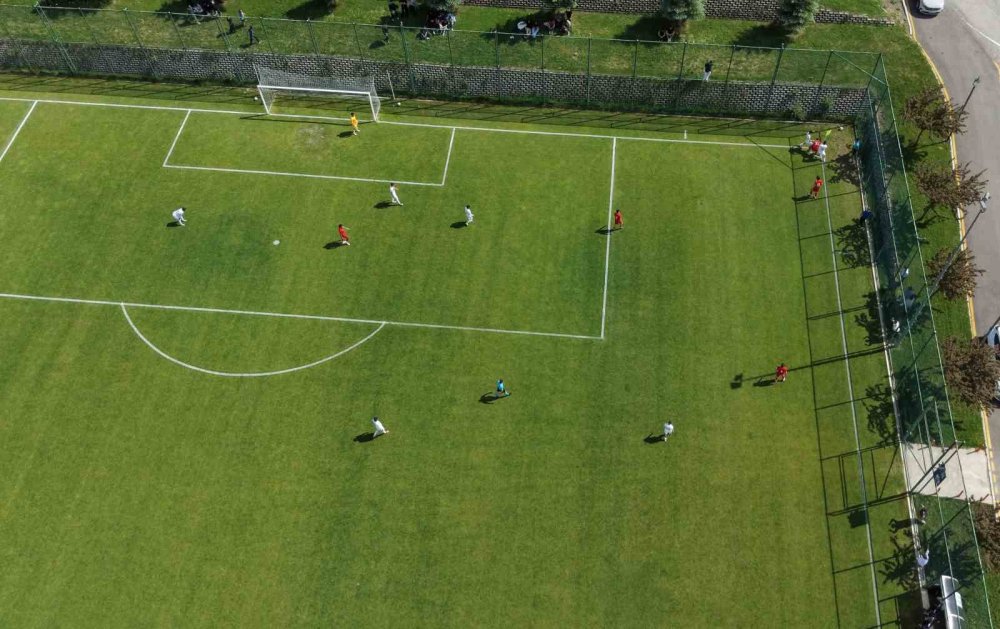 Erzurum'da UEFA Regions Cup Heyecanı Başladı.. 14 Bölge Şampiyonluk İçin Sahada!