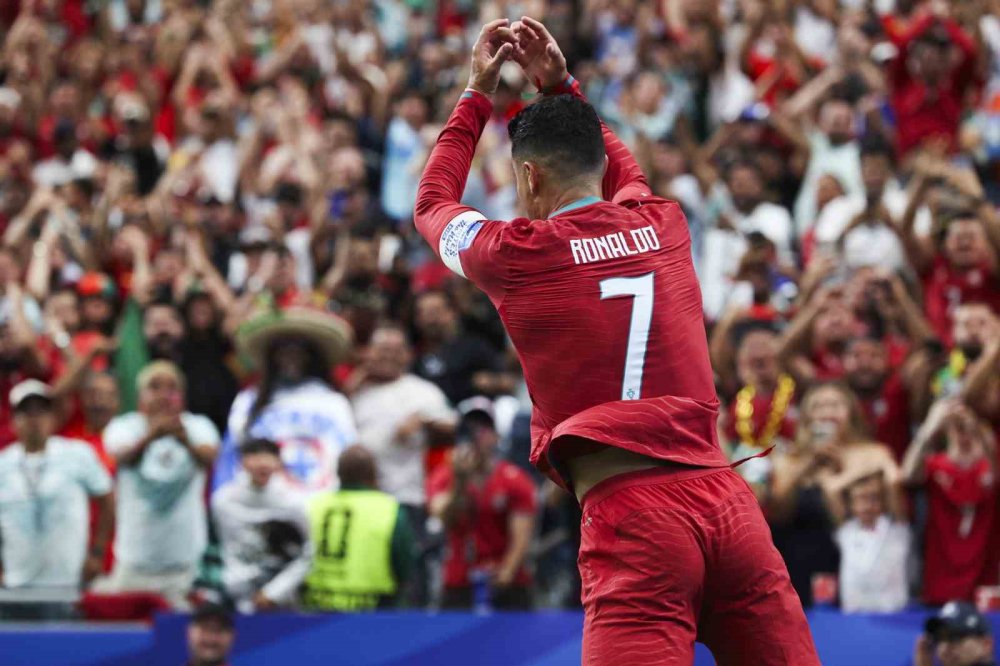 Portekiz’den Dünya Kupası’nda Gol Şovu.. Ronaldo Rekorlarla Gecenin Yıldızı Oldu!