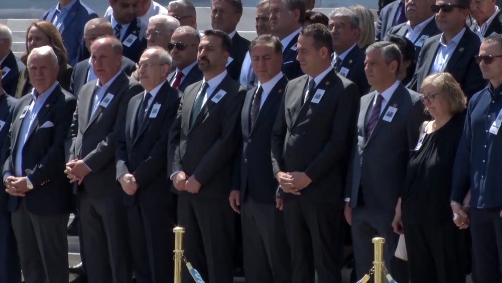 Kılıçdaroğlu ve Özel İlk Kez Yan Yana Geldi.. Aşura İçin Dikkat Çeken Mesaj!