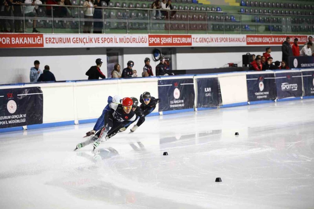 Erzurum’da Short Track Türkiye Şampiyonası Sürüyor.. Şampiyon Sporcular Belli Oldu!