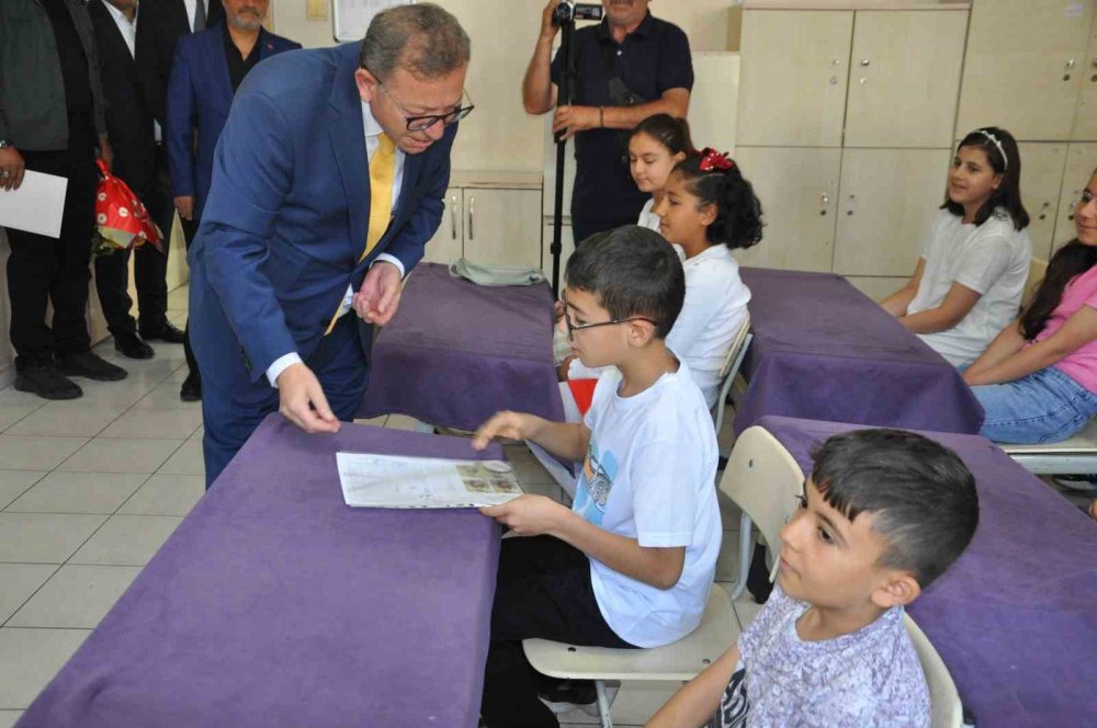 Kars’ta 53 Bin 676 Öğrenci Karne Heyecanı Yaşadı.. Yaz Tatili Başladı!
