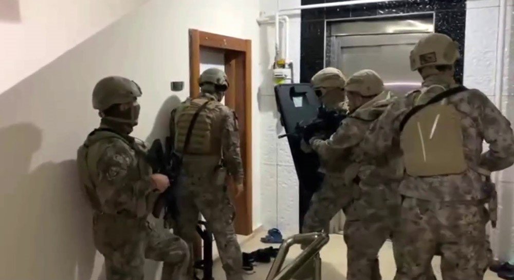 Erzurum’da Narkotik Operasyonu: 14 Gözaltı