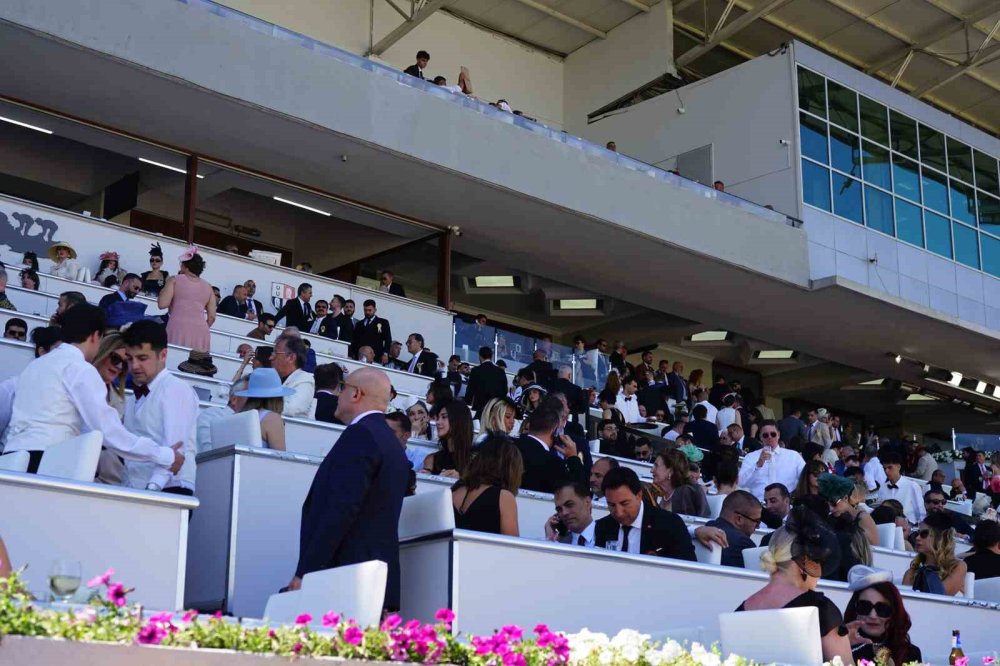 100’üncü Gazi Koşusu’nda Zafer Bay Nalçakan’ın.. Halis Karataş Tarihe Geçti!