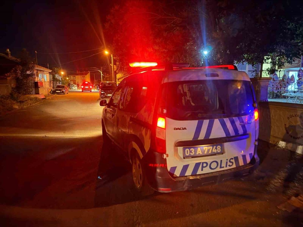 Afyon’da Düğün Kana Bulandı.. Silahlı ve Bıçaklı Kavgada 1 Kişi Hayatını Kaybetti!