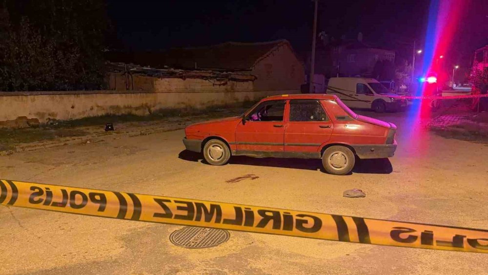 Afyon’da Düğün Kana Bulandı.. Silahlı ve Bıçaklı Kavgada 1 Kişi Hayatını Kaybetti!