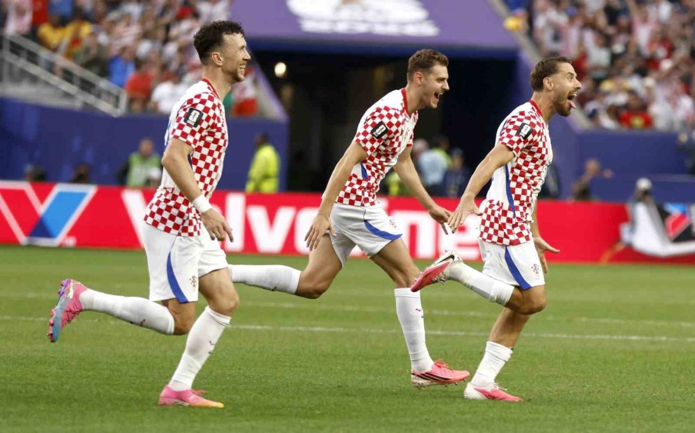 İngiltere ve Hırvatistan Son 32’de.. Harry Kane Rekor Kırarak Tarihe Geçti!