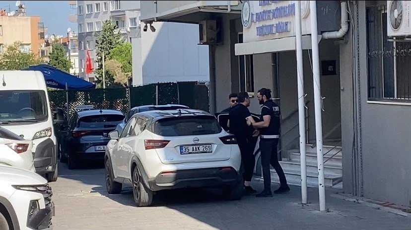 İzmir’de Yolsuzluk Soruşturmasında Yeni Gelişme.. Balçova Belediye Başkanı Serbest!