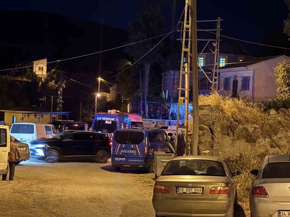Yatsı Namazı Öncesi Dehşet.. Kayseri’de Cami Bahçesindeki Saldırıda 2 Kişi Öldü!