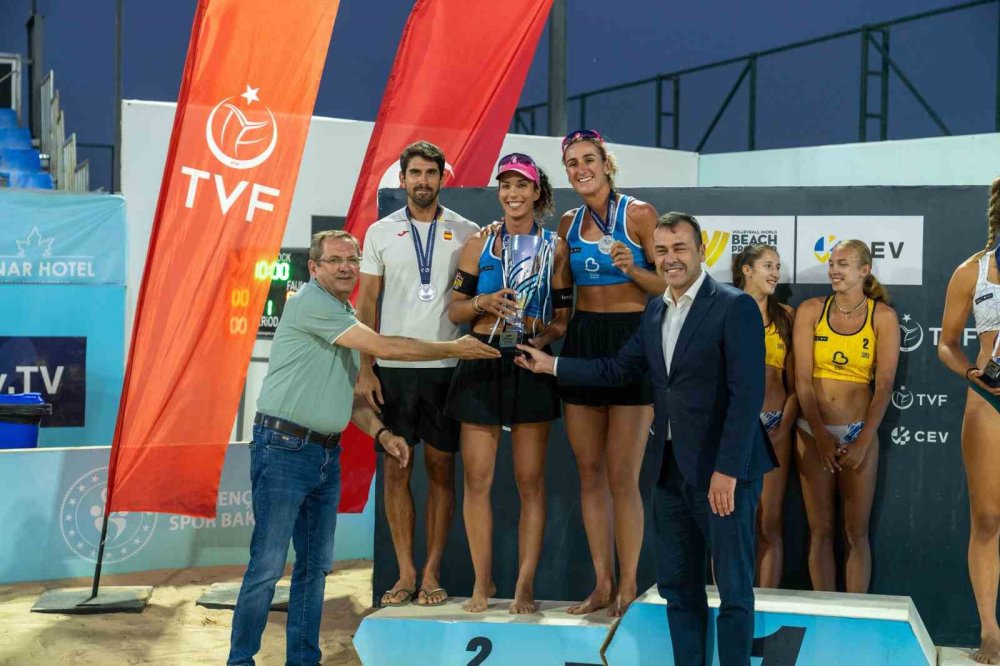 Balıkesir Futures.. Ayvalık Üç Gün Boyunca Dünya Voleyboluna Ev Sahipliği Yaptı!