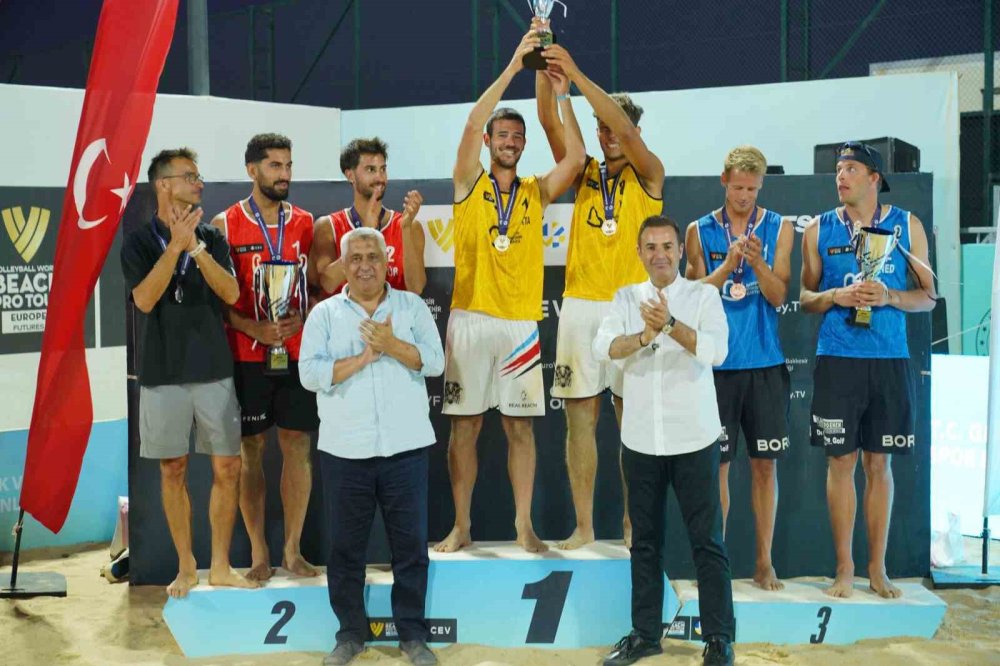 Balıkesir Futures.. Ayvalık Üç Gün Boyunca Dünya Voleyboluna Ev Sahipliği Yaptı!