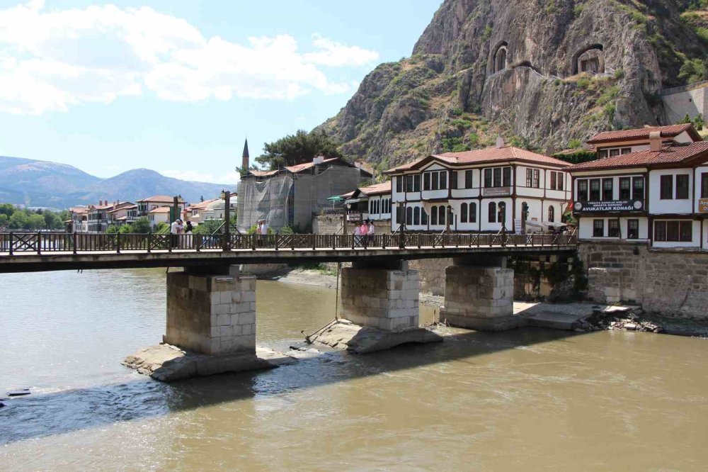 Amasya’nın Asırlara Meydan Okuyan Taş Köprüleri