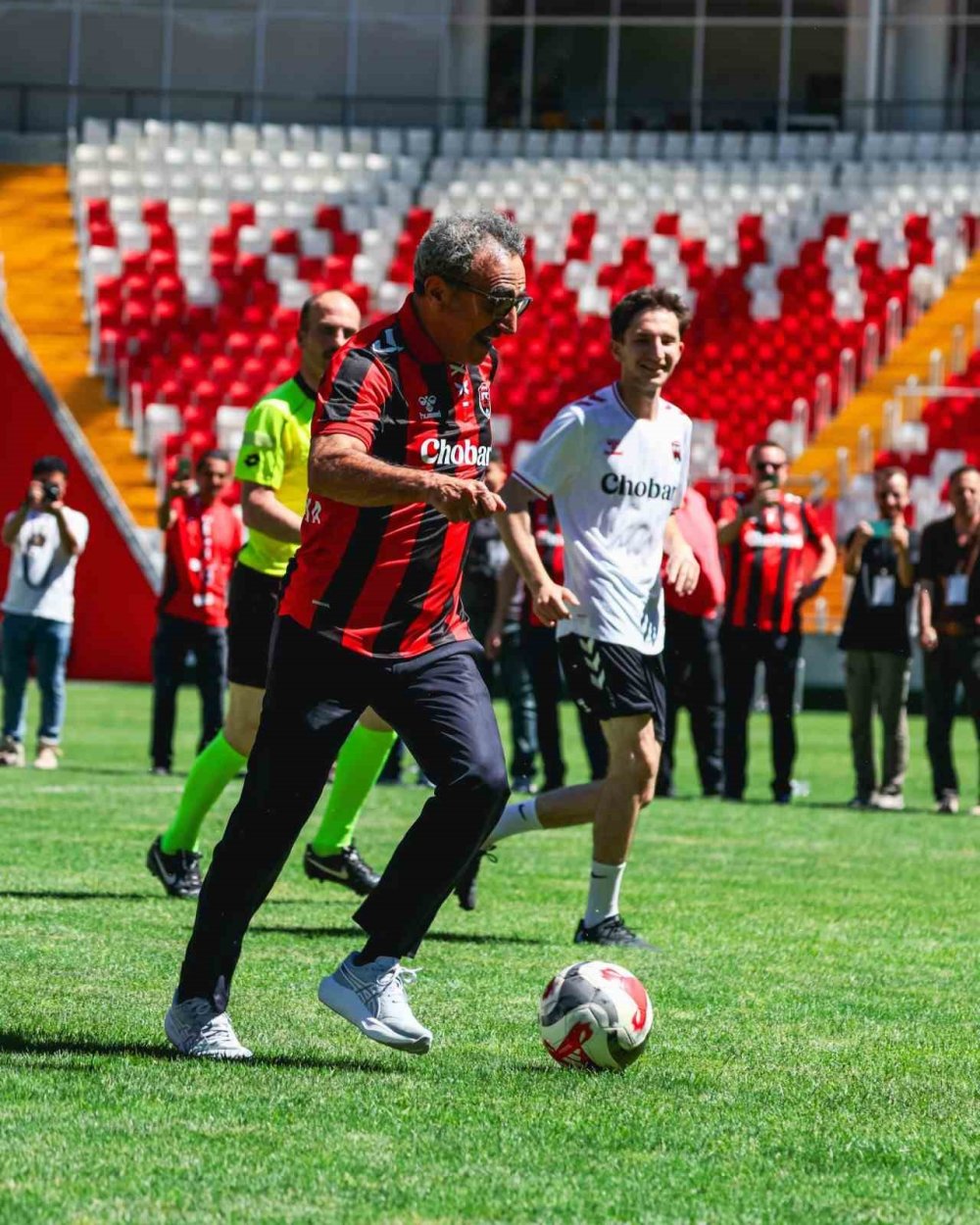 Chobani’den Çifte Destek.. Fenerbahçe Ziyareti, Erzincanspor’a Dev Sponsorluk!