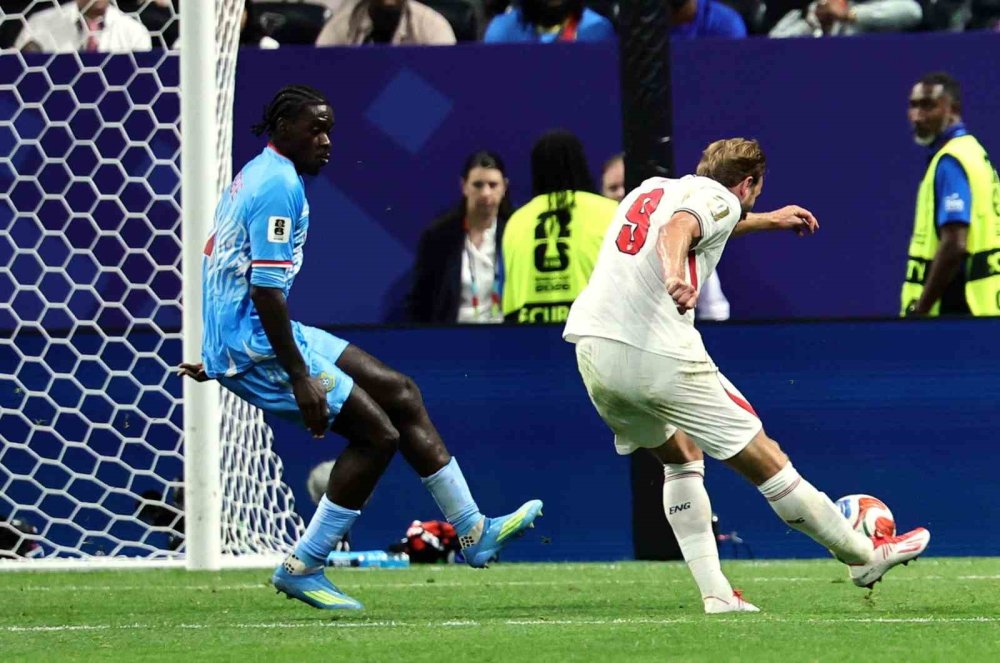 Harry Kane Yıldızlaştı, İ̇ngiltere Turladı